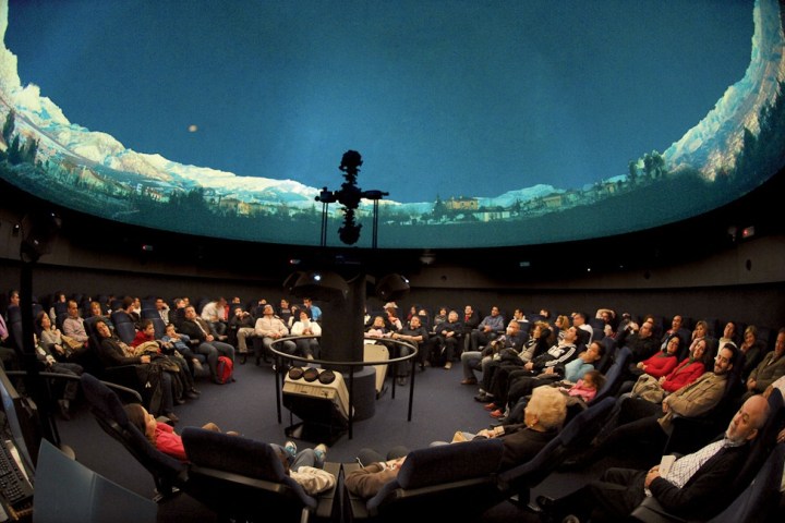 planetario en el parque de las ciencias en granada